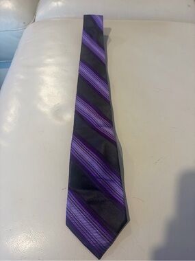 Express Purple and Black Diagonal Stripe Necktie